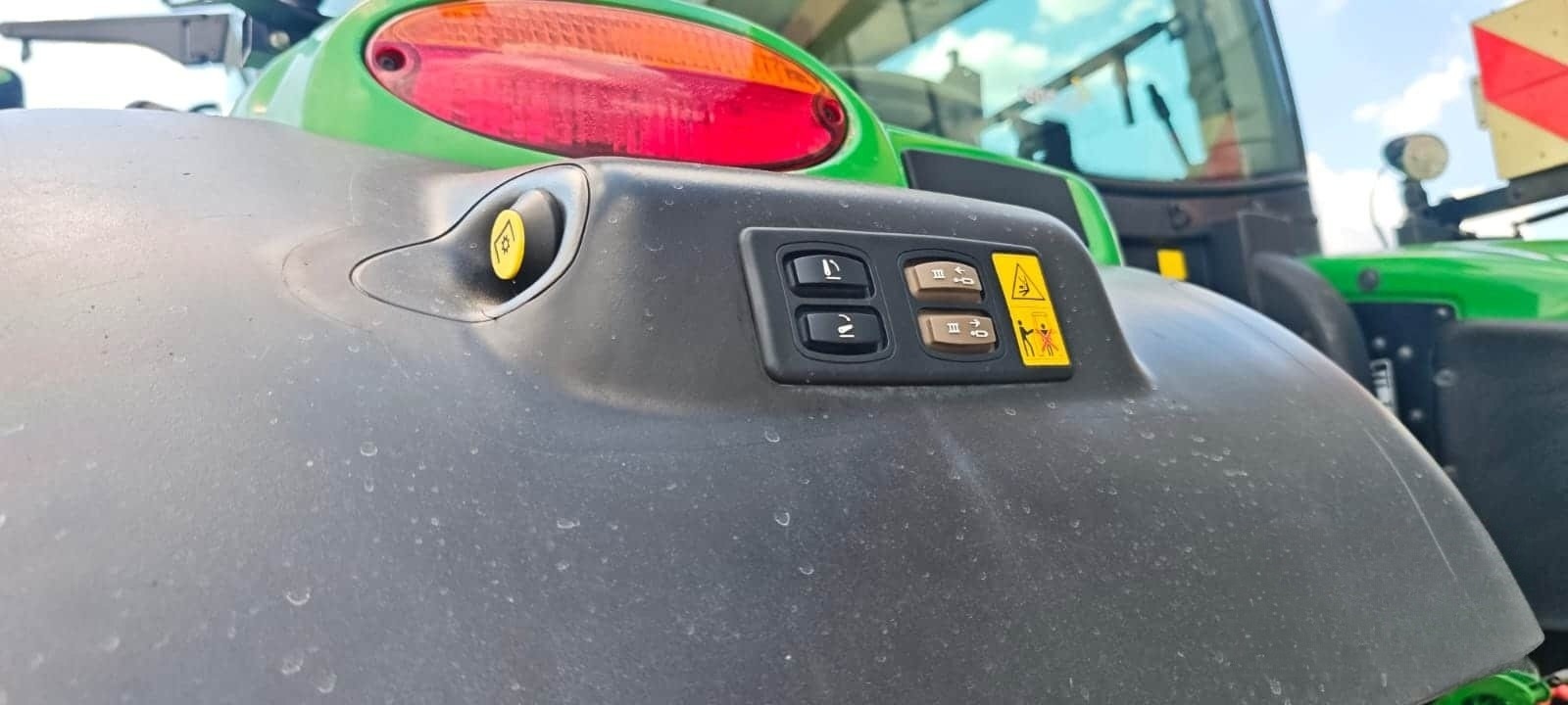 Tractor John Deere 6250R Premium Edition — 7