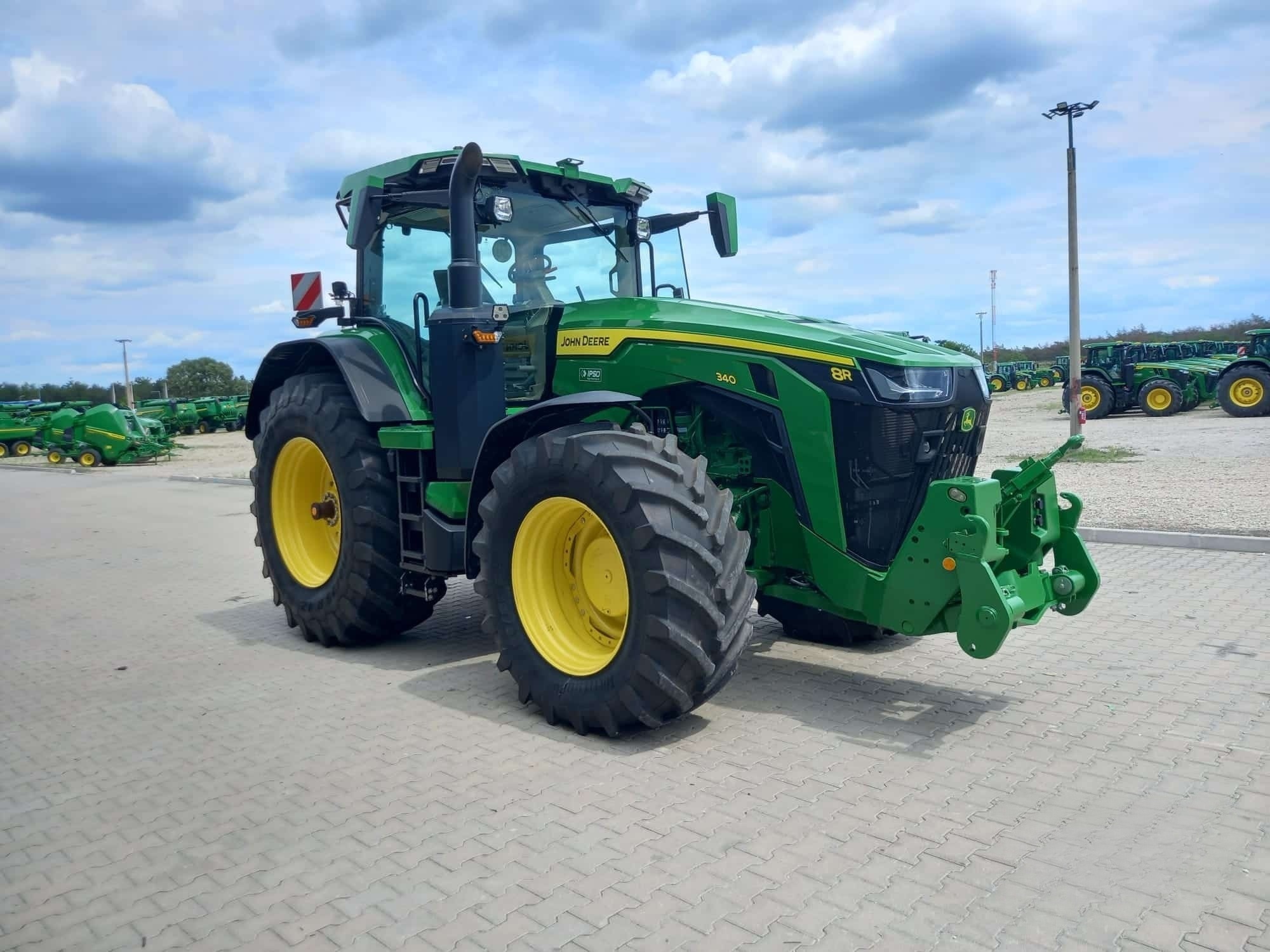 Tractor John Deere 8R 340 — 7