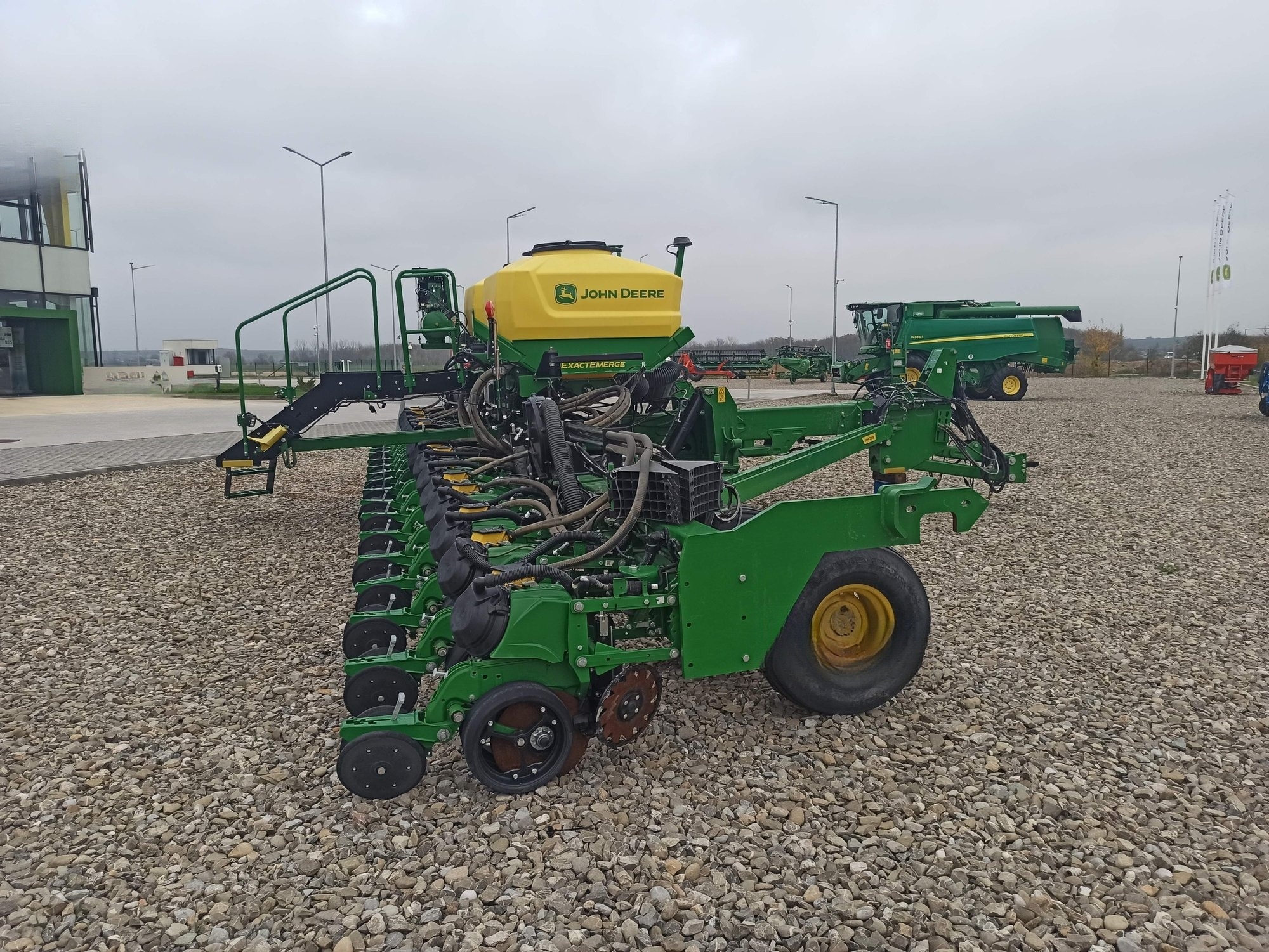Semănătoare prășitoare John Deere DB37 ExactEmerge — 5